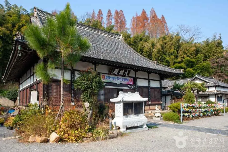 군산 동국사