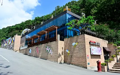 베이커리카페 빵내음 — 창원 카페