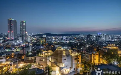 수암골 카페거리·팔봉제빵점 — 청주 카페