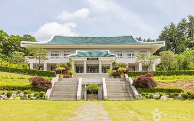 청남대 대통령별장·대청호 — 청주 관광지