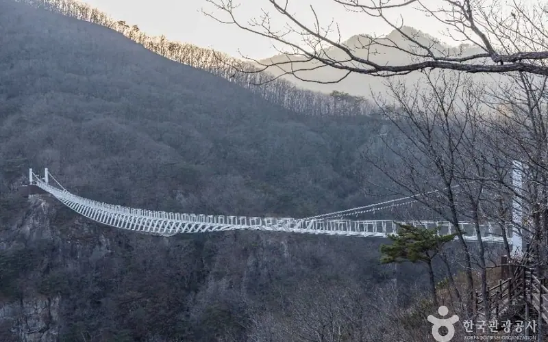 운일암반일암 구름다리 사진