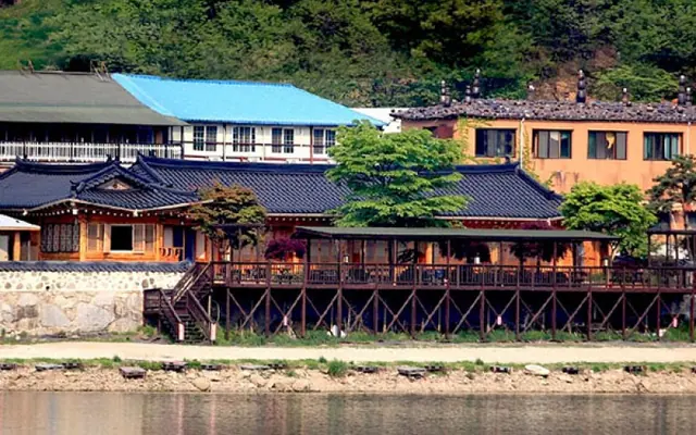 양주 수경당한옥펜션 외관