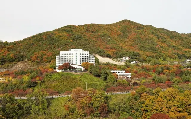 청풍리조트 외관