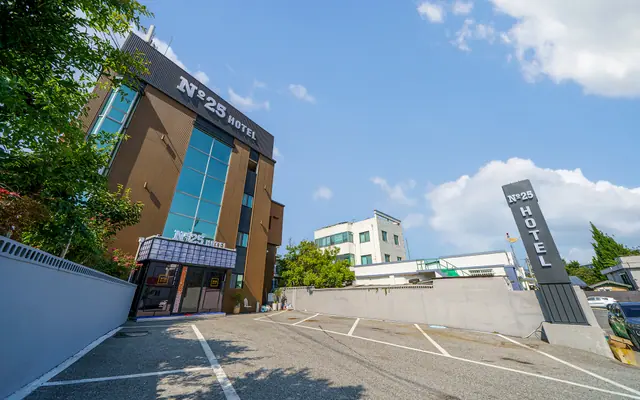 삼척 넘버25 삼척시청점 외관