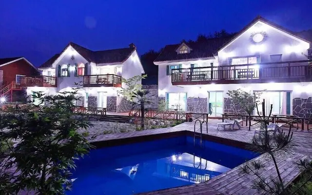 경주 설레임펜션 수영장