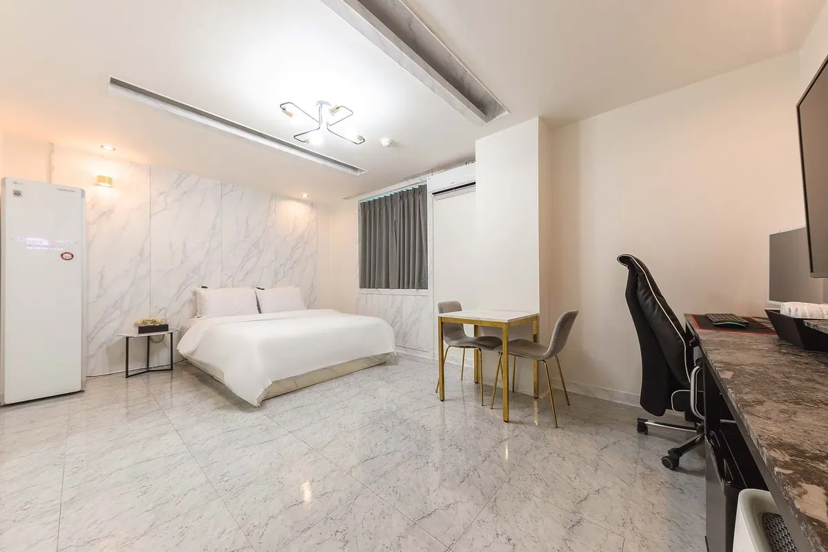 군산 THE BRIDGE HOTEL 대표 사진