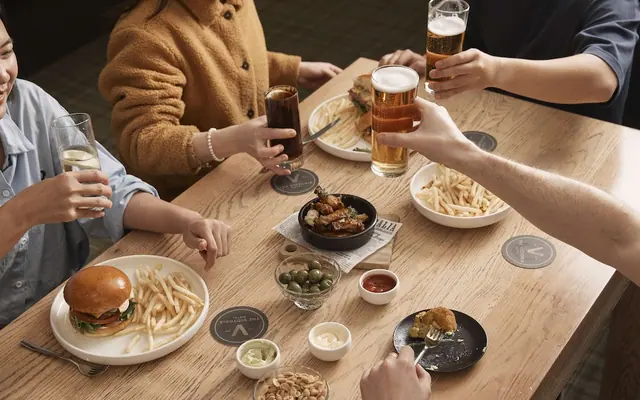더 빅토리아 호텔 멜버른 조식·레스토랑