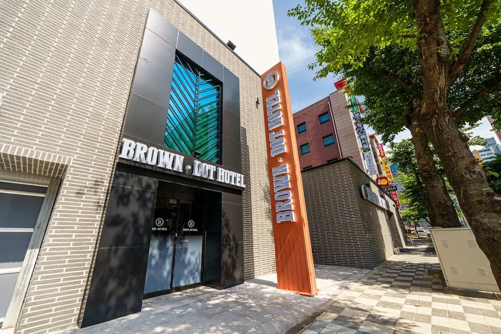 브라운도트 호텔 풍암점 외관