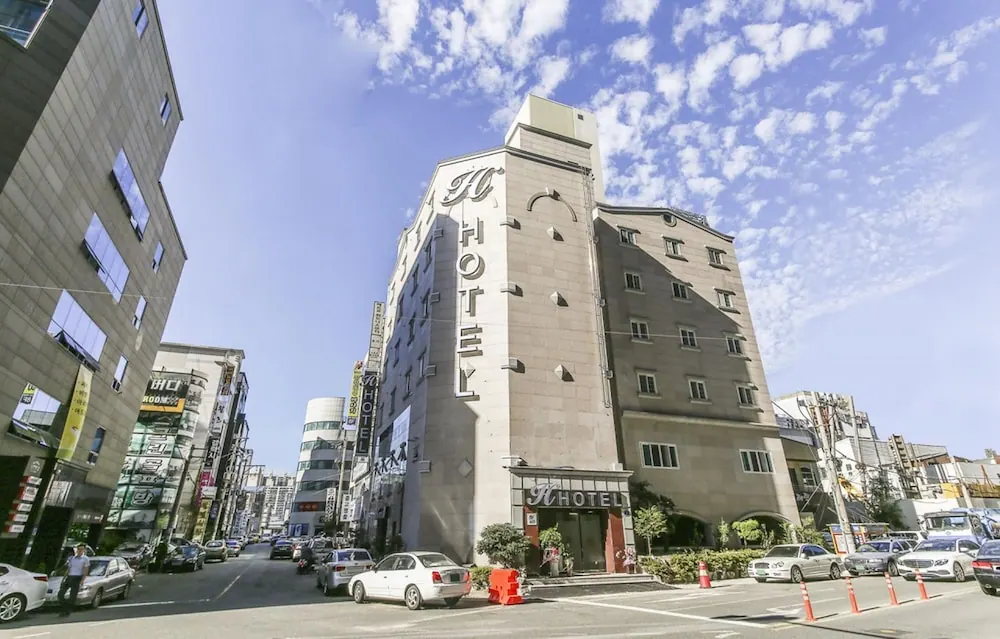 H 호텔 울산 외관