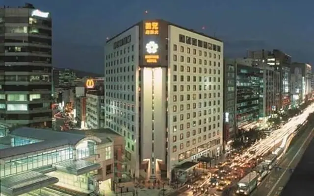 브라더 호텔 — 타이베이 호텔