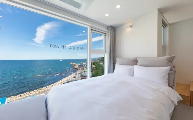 동해 828오션뷰스파펜션 객실