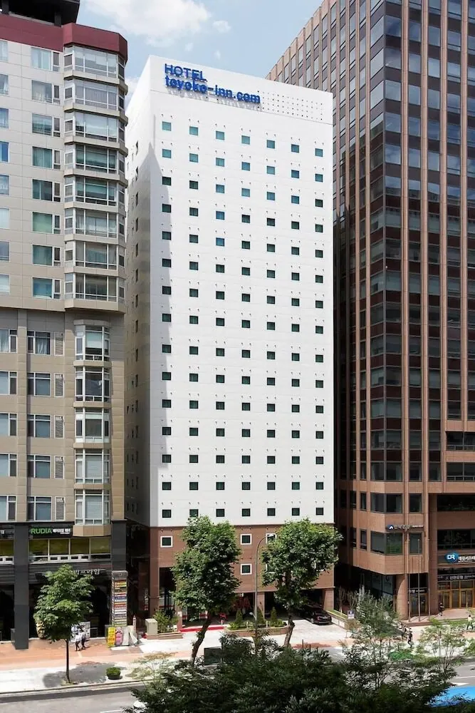토요코인 서울 강남 외관