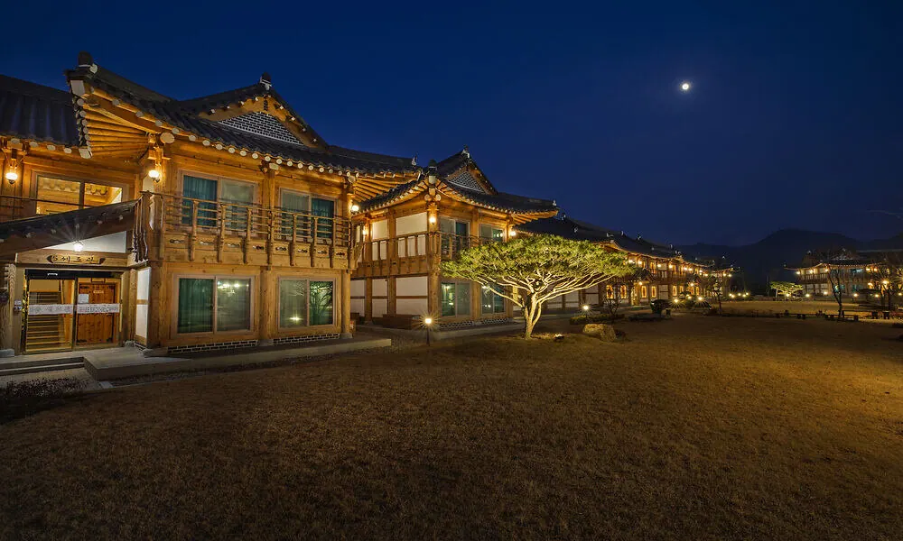 전주 왕의지밀 한옥호텔 외관