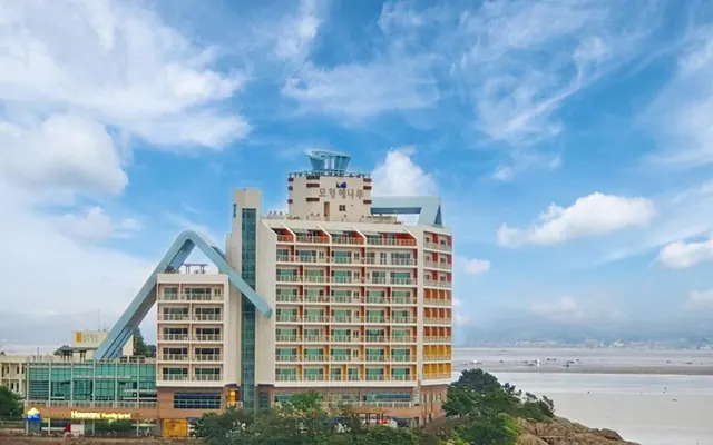 모항해나루가족호텔 — 부안 호텔