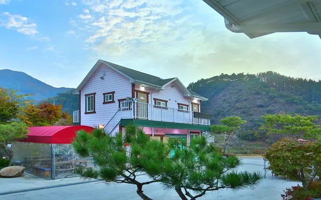 공주 마곡사힐링펜션 외관