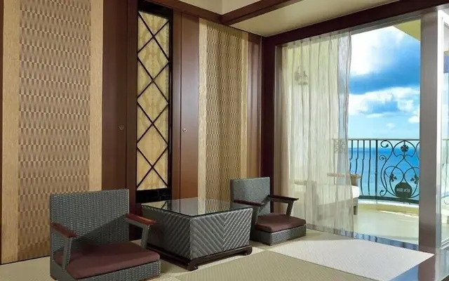 오키나와 카리유시 리조트 엑시즈 온나 로비·리셉션