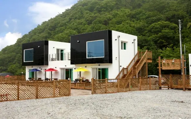 고창 쉐르펜션 외관
