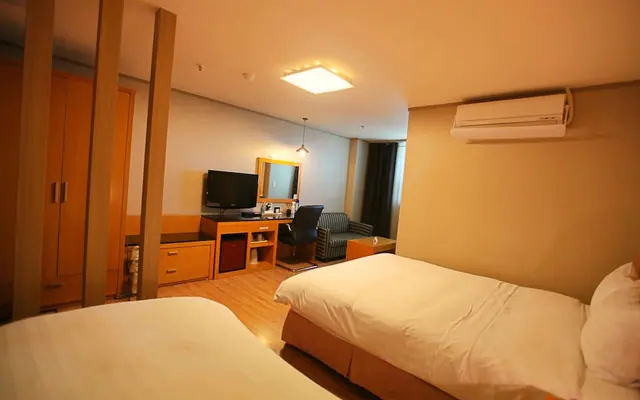 AT 비지니스 호텔 객실