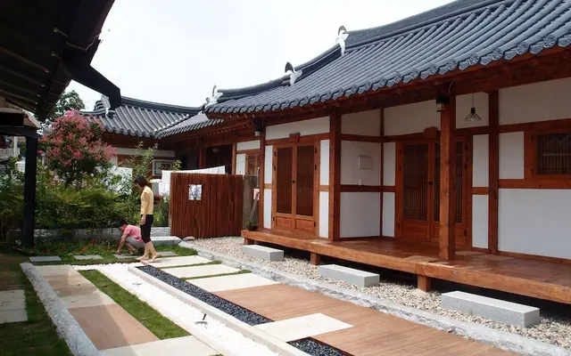 사랑루 — 전주 기타