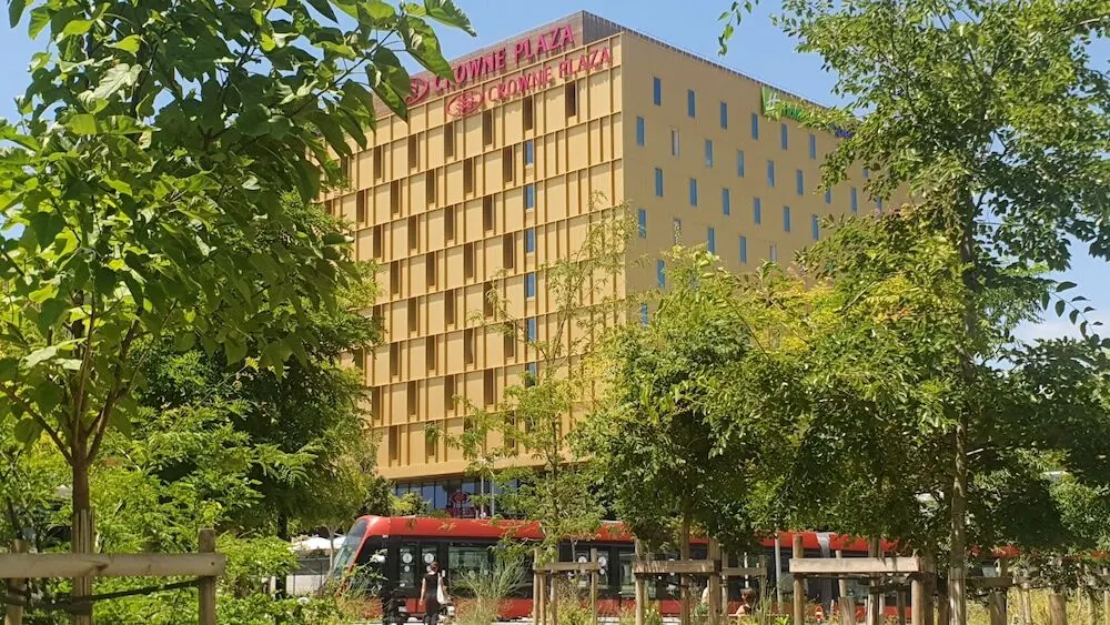 크라운 플라자 니스 그랜드 아레나스 바이 IHG 대표 사진