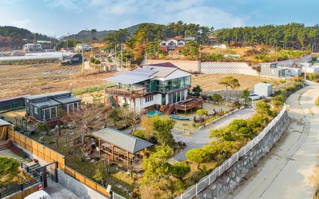 대부도 바닷가힐링캠프펜션 전망