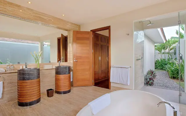 풀만 다낭 비치 리조트 욕실