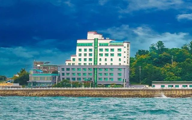 베니키아 호텔 산과바다 대포항 — 속초 호텔