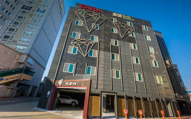 목포 ZARA HOTEL 목포평화광장점 외관