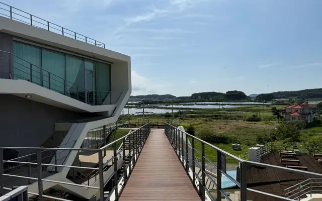 태안 펄베이풀빌라 전망