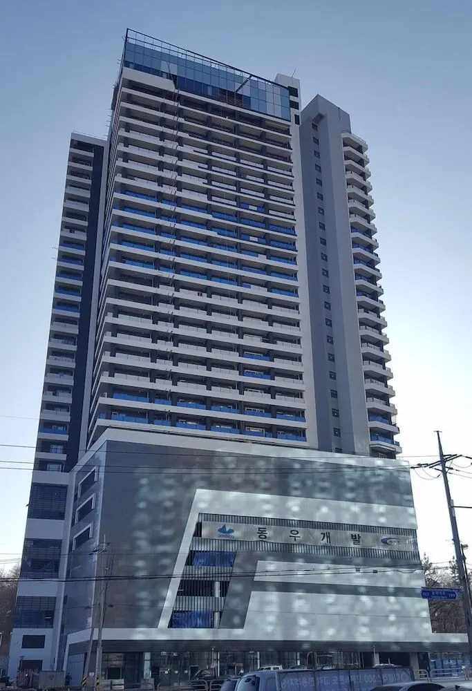 속초 블루테라펜션 외관