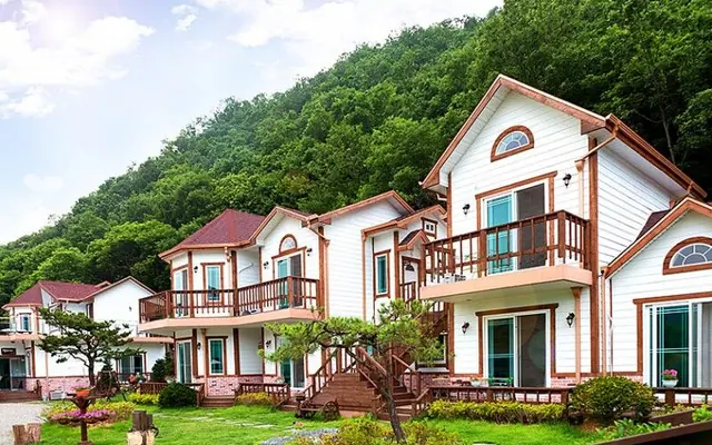 홍천 색채의숲펜션 — 홍천 펜션