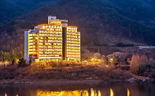 비바체리조트 외관