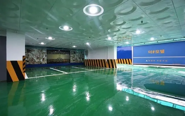 울산 삼산동 더샵 모텔 수영장