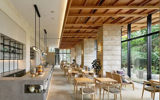 호텔 스트라타 나하 조식·레스토랑