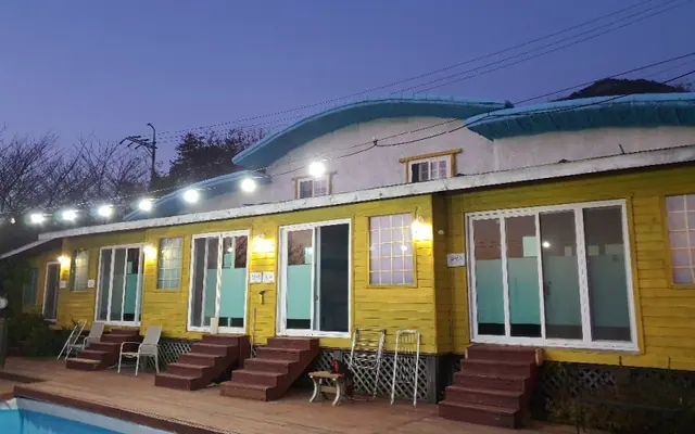하동 세번째밤 펜션 외관