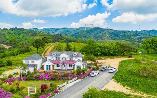평창 풍차랑허브랑펜션 — 평창 펜션