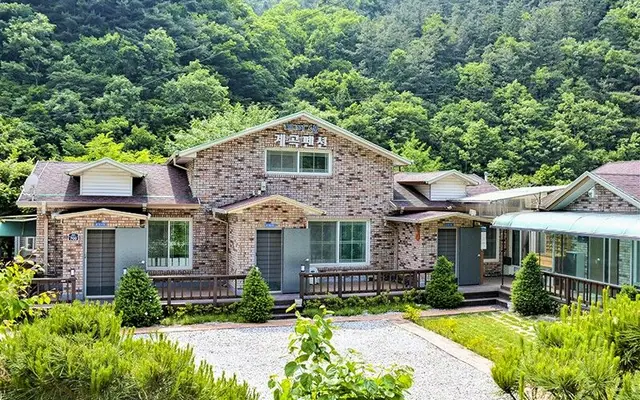 진안 데미샘계곡펜션 — 진안 펜션