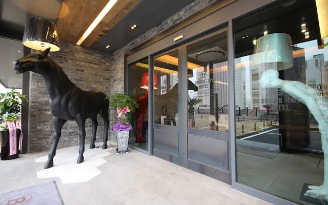 네이처 호텔 — 창원 호텔