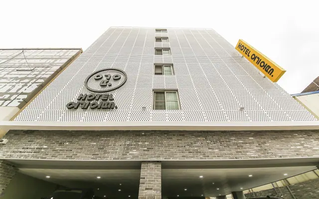 호텔 여기어때 충장로점 외관