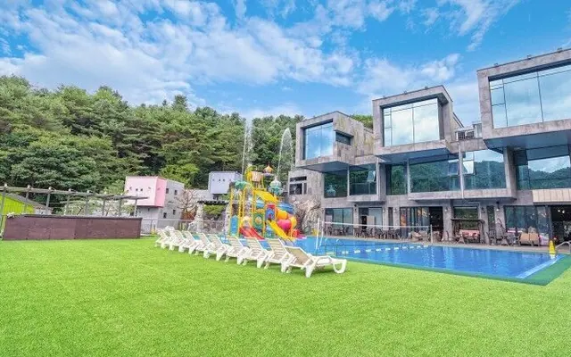 가평 어반힐스풀빌라 — 가평 풀빌라