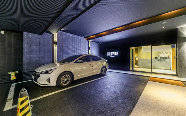 대구 봉덕동 BloByBlo HOTEL(블로바이블로 호텔) 외관