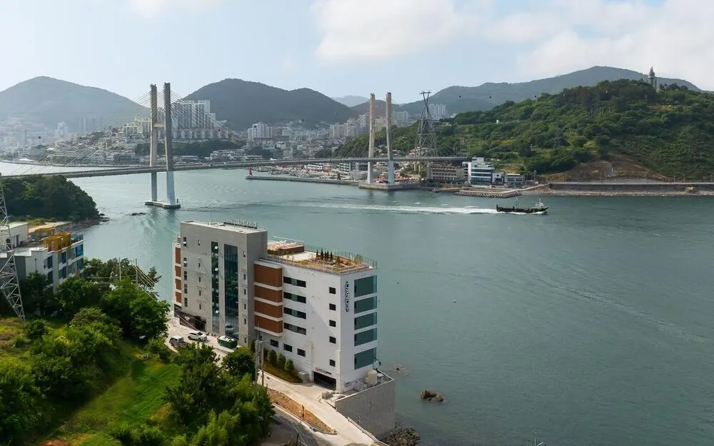 OAND:F 호텔 대표 사진