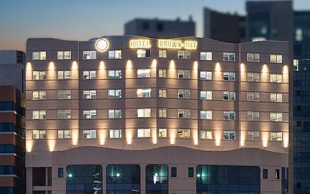 브라운도트 호텔 진주충무공점 — 진주 호텔