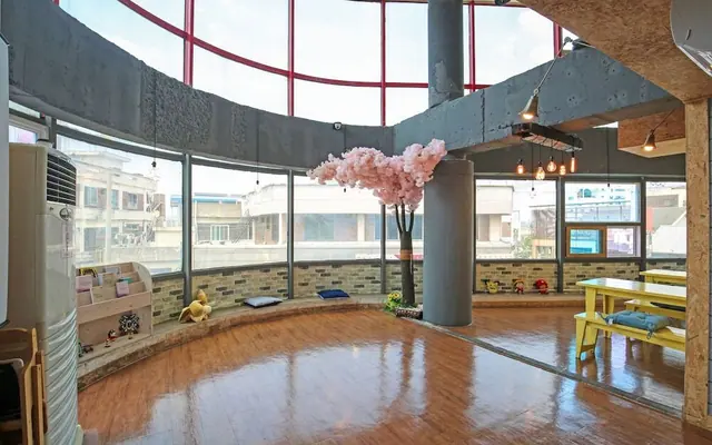다쉼 게스트 하우스 — 군산 게스트하우스