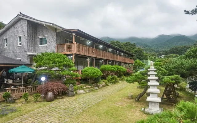 서산 자연의소리펜션 외관