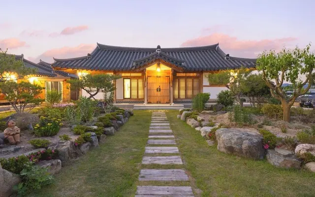 경주 와담정 한옥 펜션 — 경주 펜션
