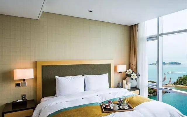 Yeosu Hidden Bay Hotel — 여수 호텔
