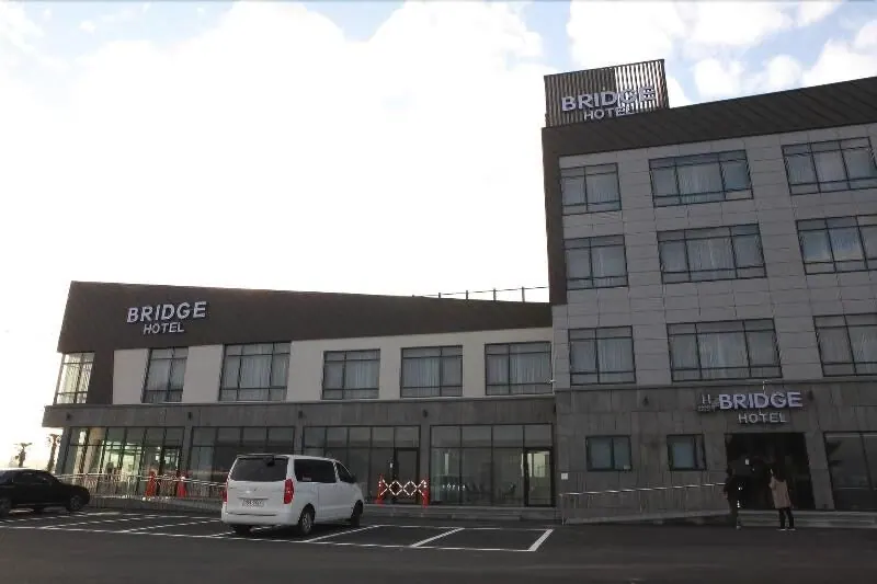 Tongyeong Bridge Hotel 대표 사진