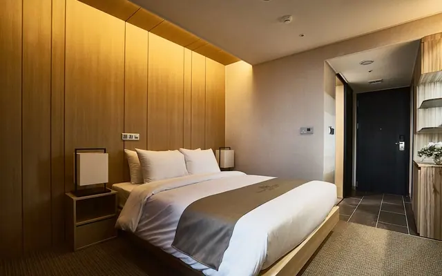 로얄 엠포리움 인천공항 호텔 객실