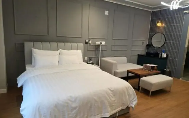 부여 일월에 무인텔 객실